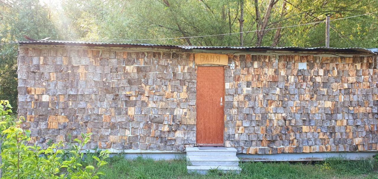 Restland Dilijan Family Hotel מראה חיצוני תמונה